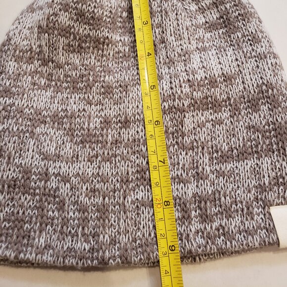 Chaos white and tan hat toque, Made in Canada - Picture 3 of 5